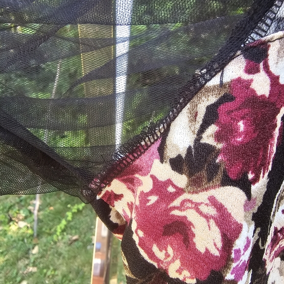 SHEIN Clasi Plus Keyhole Back Floral Print Mesh Panel Top size 0XL (12) - Picture 6 of 8